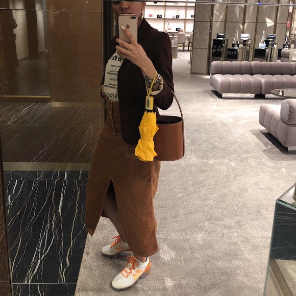 Meet Your Posher | Jaycee - Picture 3 of 3